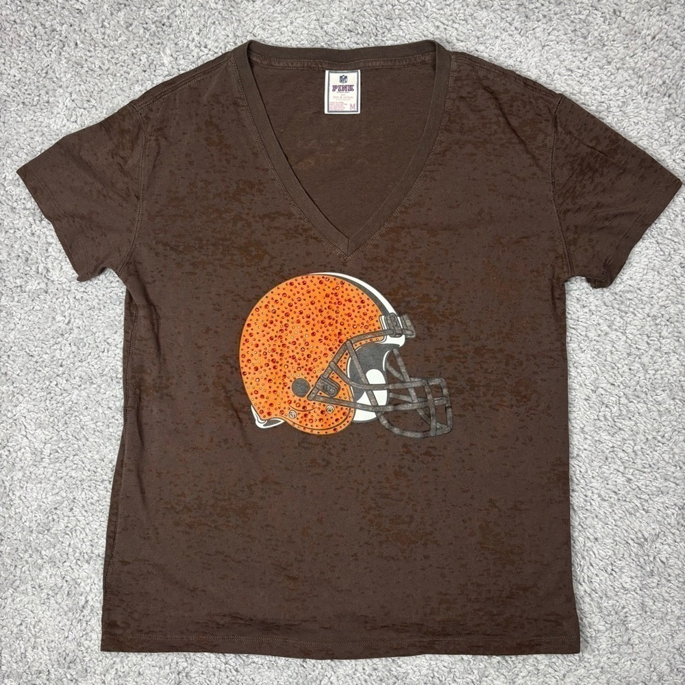 Cleveland Browns Shirt Womens Medium Vneck Tee Football Helmet NFL Burnout Party
